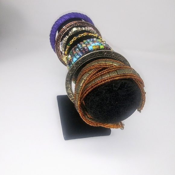 7 Piece Bracelet Grab Bag! - Picture 2 of 3